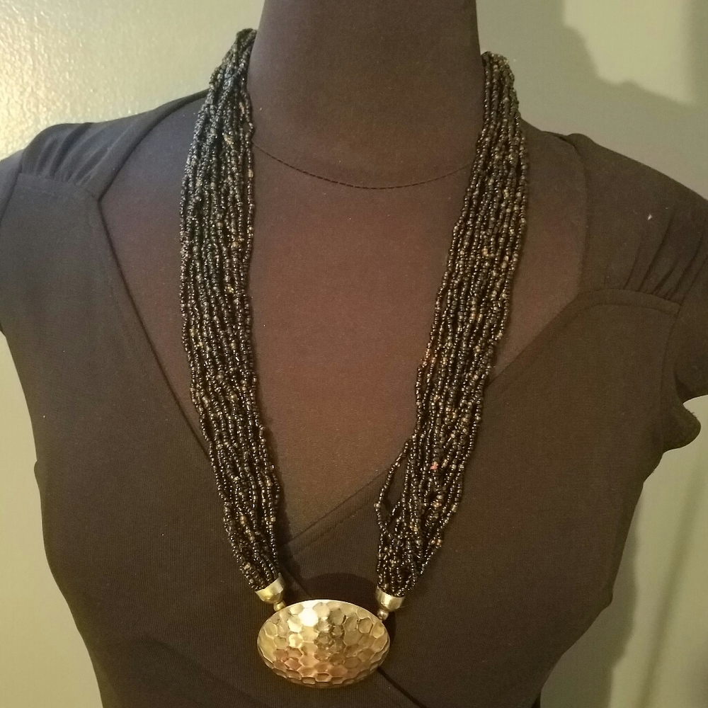 Multi stand seed bead necklace with a pendent - Picture 1 of 8